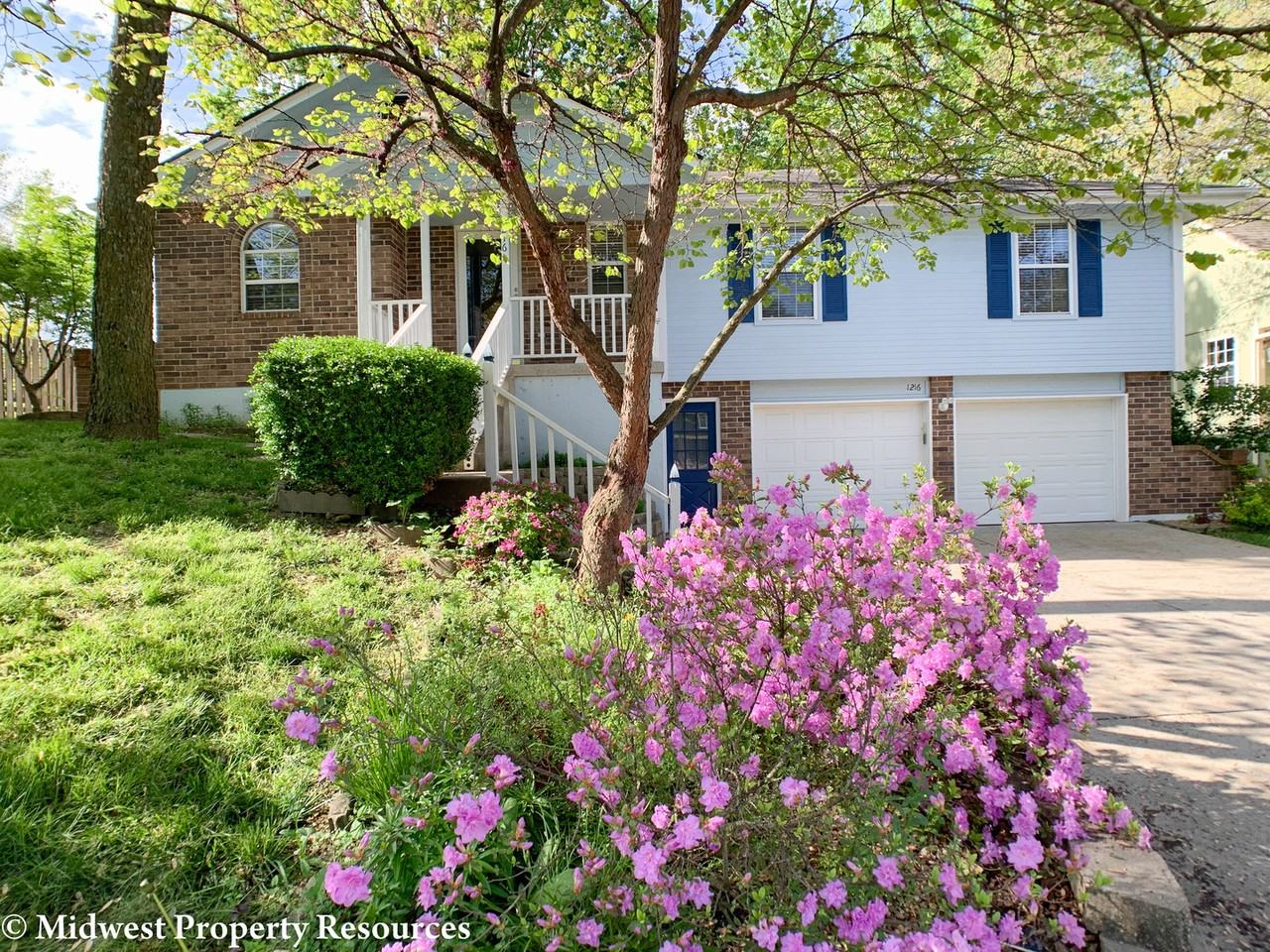 1216 Sw Southgate Dr - Photo 2 of 32