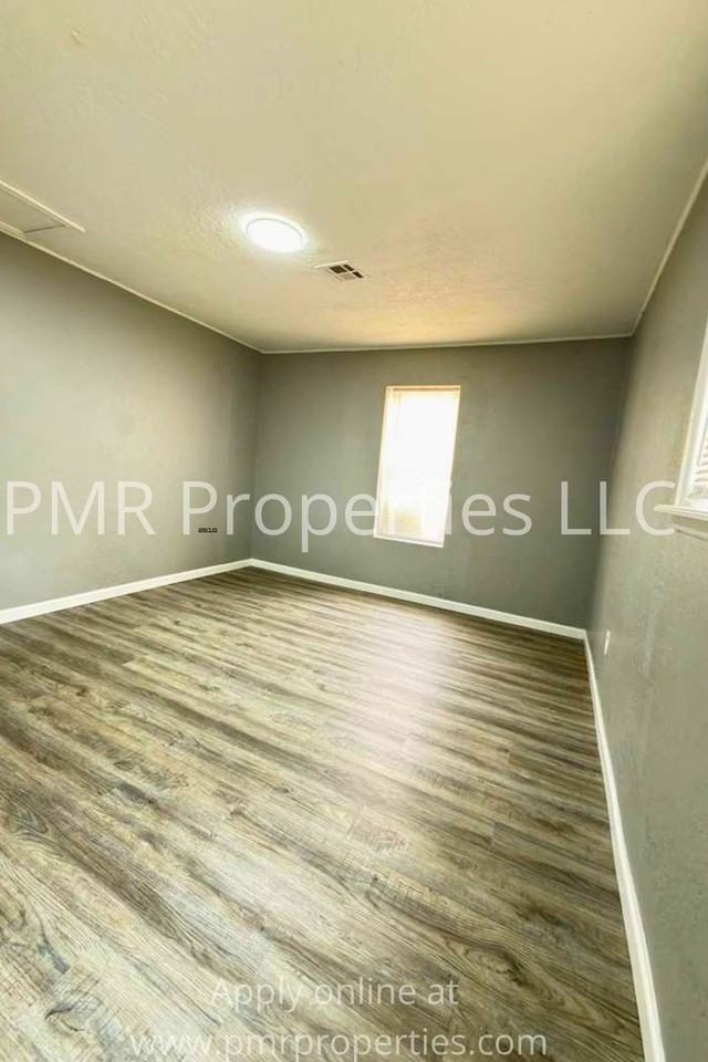 409 Nw Glendale Dr - Photo 7 of 11