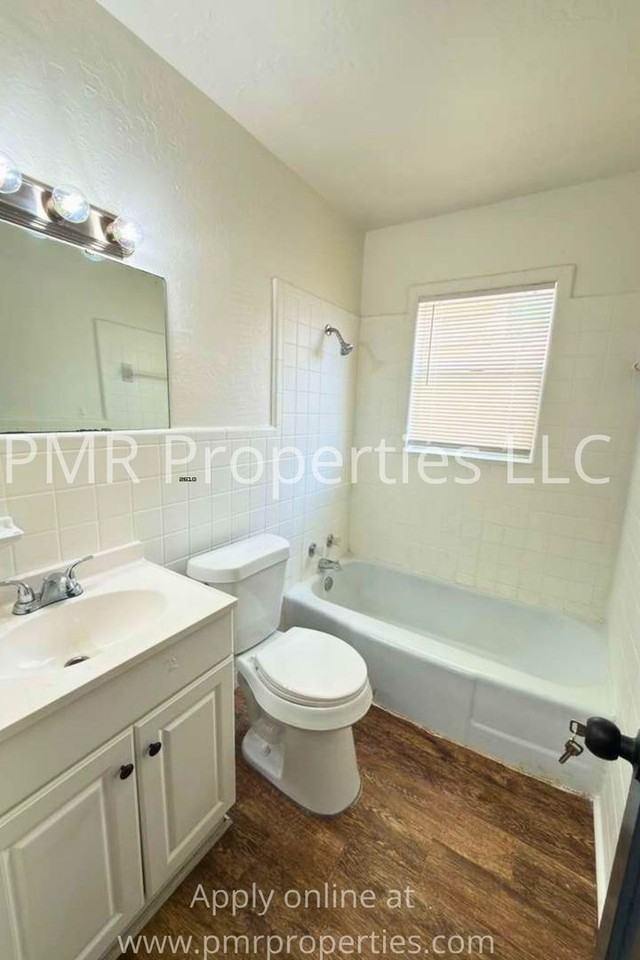 2513 Sw A Ave - Photo 7 of 9