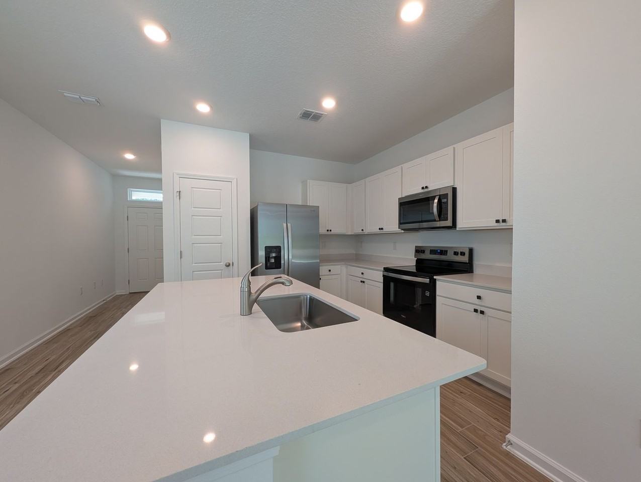 3217 Schoolmarm St - Photo 4 of 22