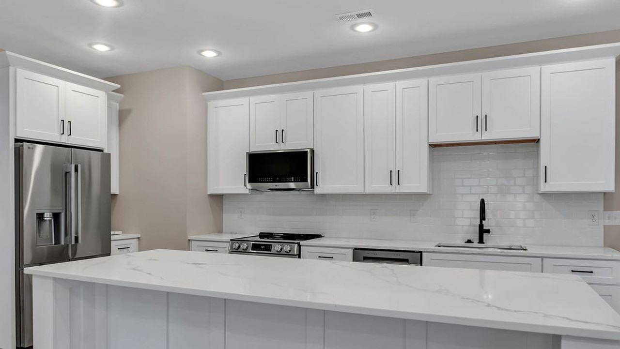 314 N Jefferson St #314 - Photo 2 of 48