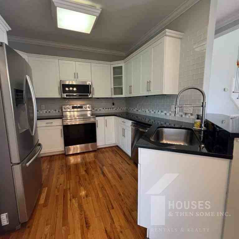 606 Mattie Ln - Photo 4 of 23