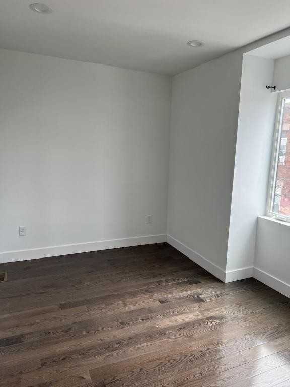 614 Edmond St - Photo 6 of 16