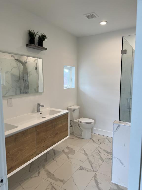 614 Edmond St - Photo 6 of 16