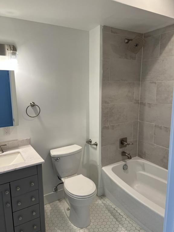 614 Edmond St - Photo 7 of 16