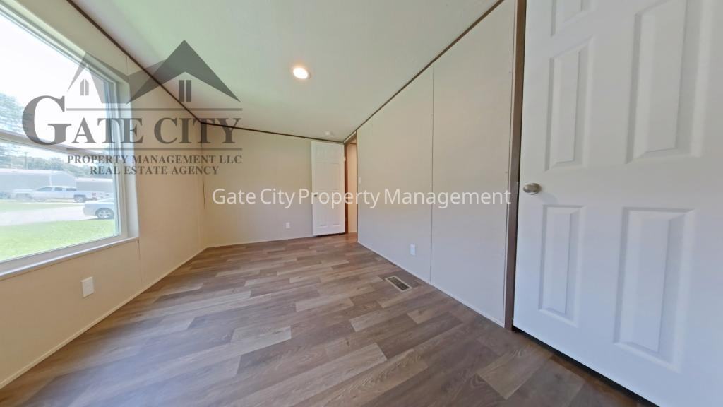 967 Gray Rd - Photo 6 of 13