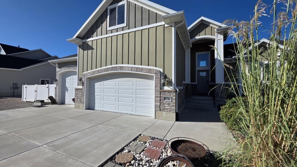2744 W 3375 N - Photo 7 of 30