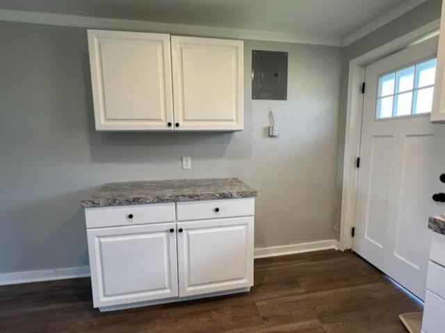 301 Harrison Ave Apt 4 - Photo 4 of 26