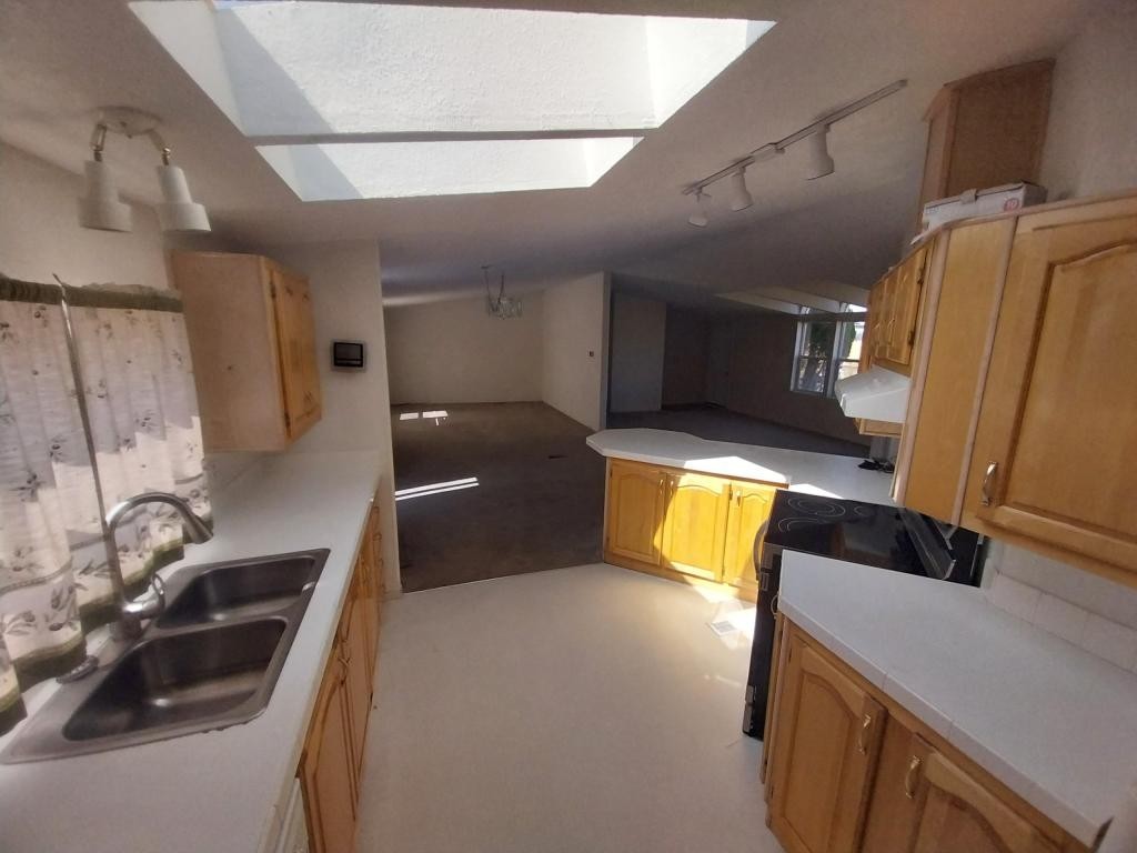 1831 E Cornwall Rd - Photo 5 of 30