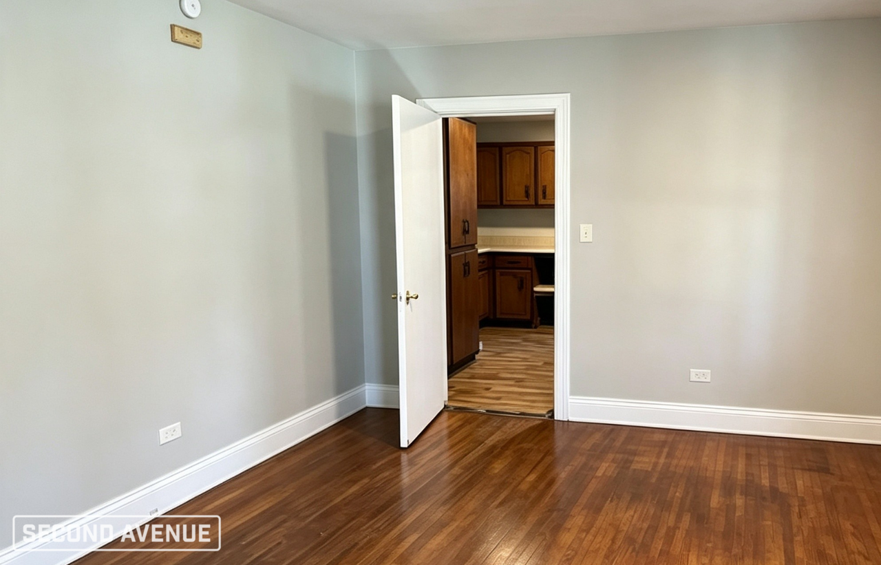 916 Brooklyn Ave - Photo 3 of 10