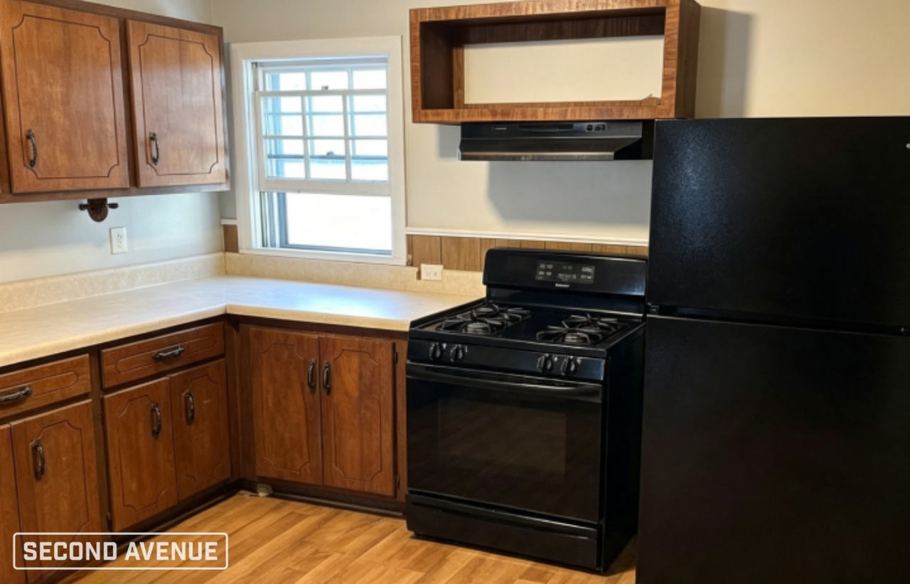 916 Brooklyn Ave - Photo 7 of 10