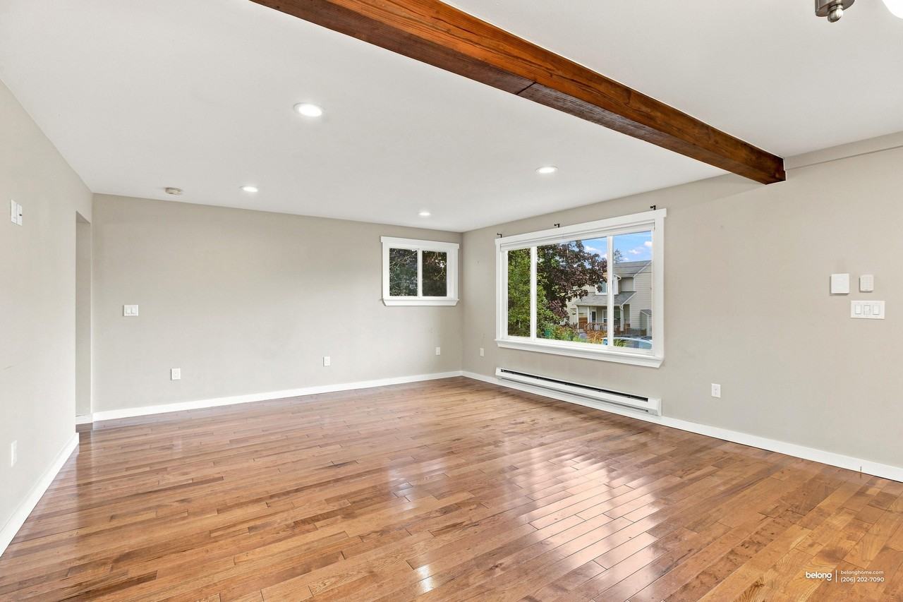 10249 19th Ave Sw - Photo 4 of 17