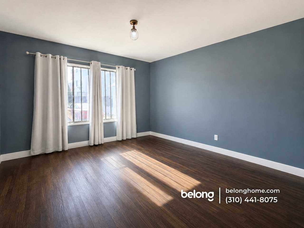 745 Rose Ave - Photo 5 of 9