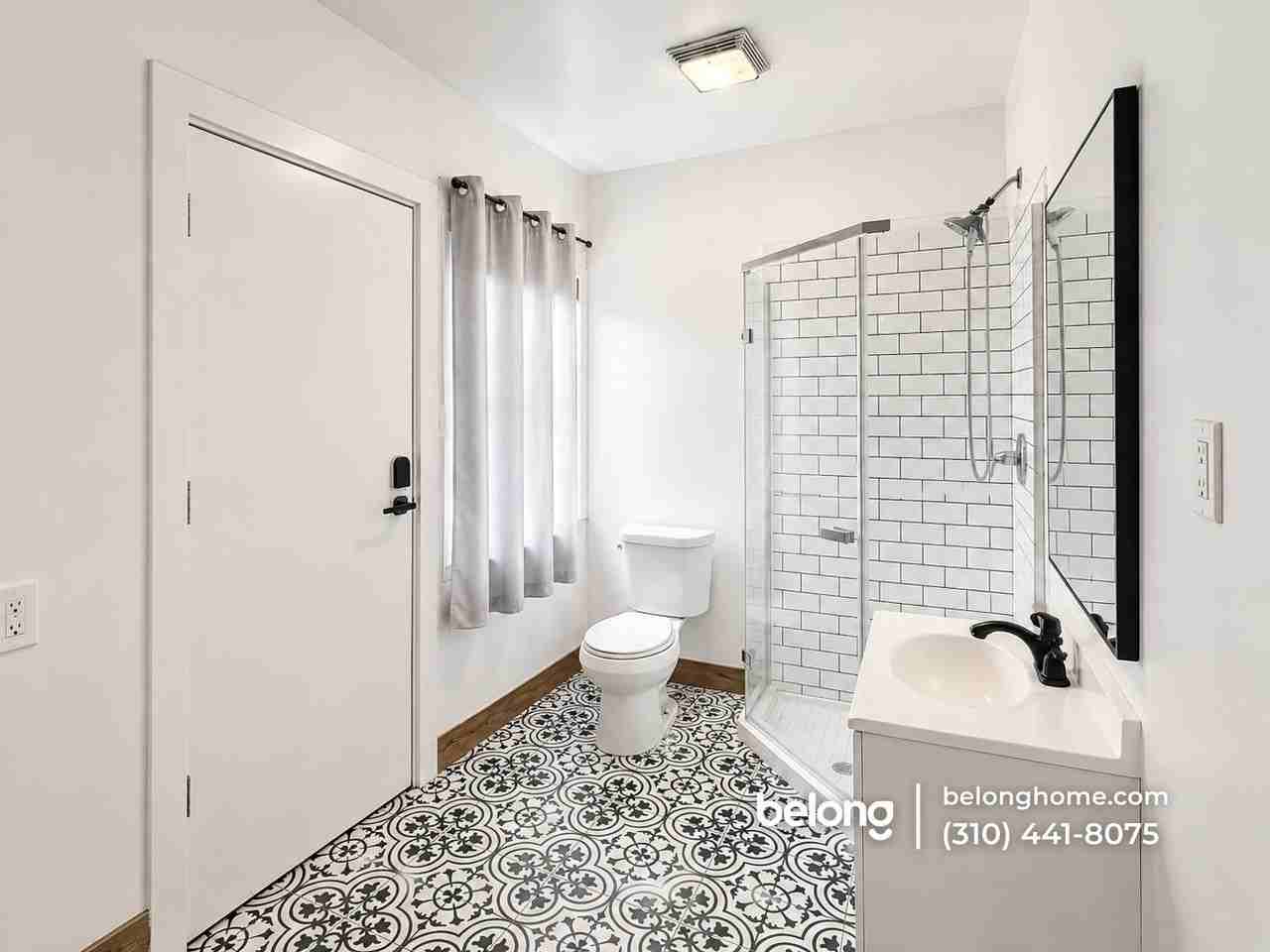 745 Rose Ave - Photo 6 of 9