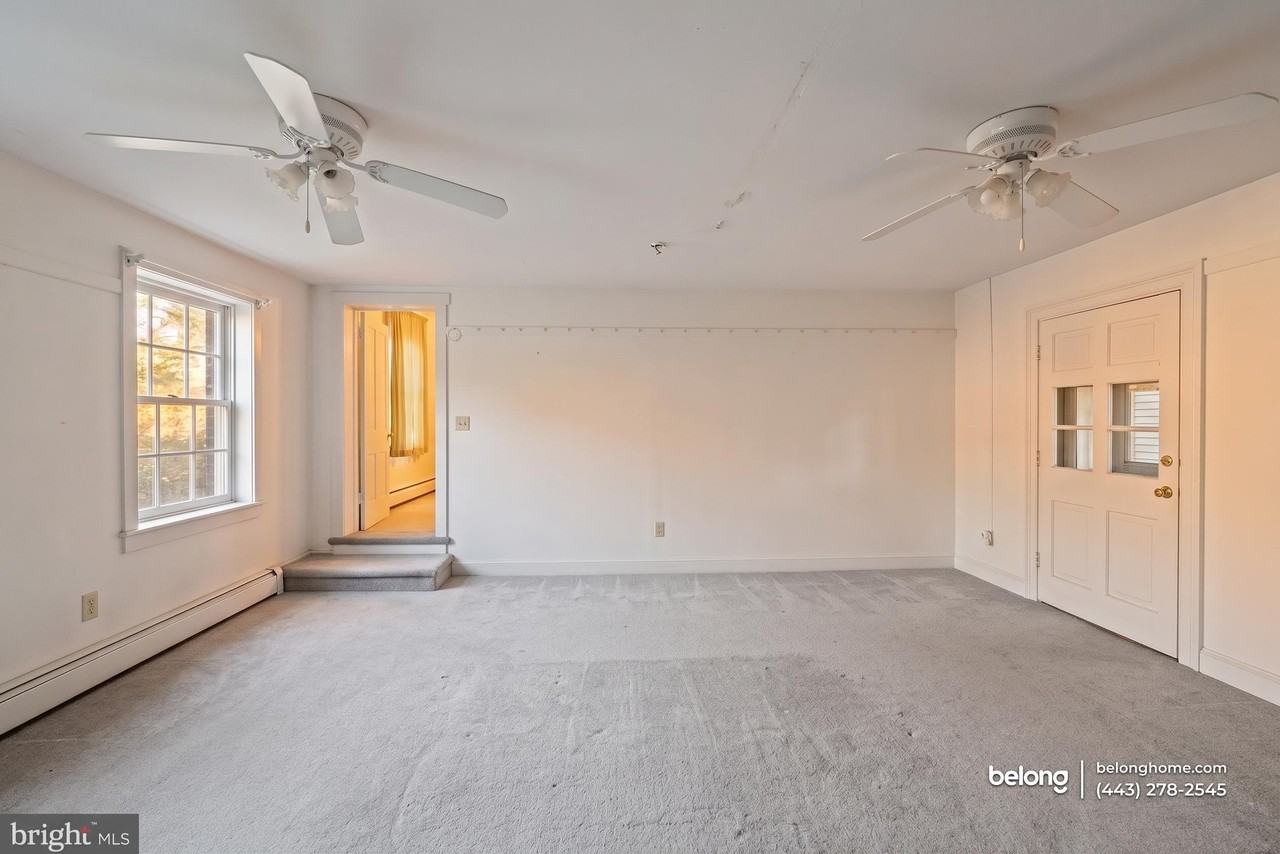 1118 Bachmans Valley Rd - Photo 6 of 9