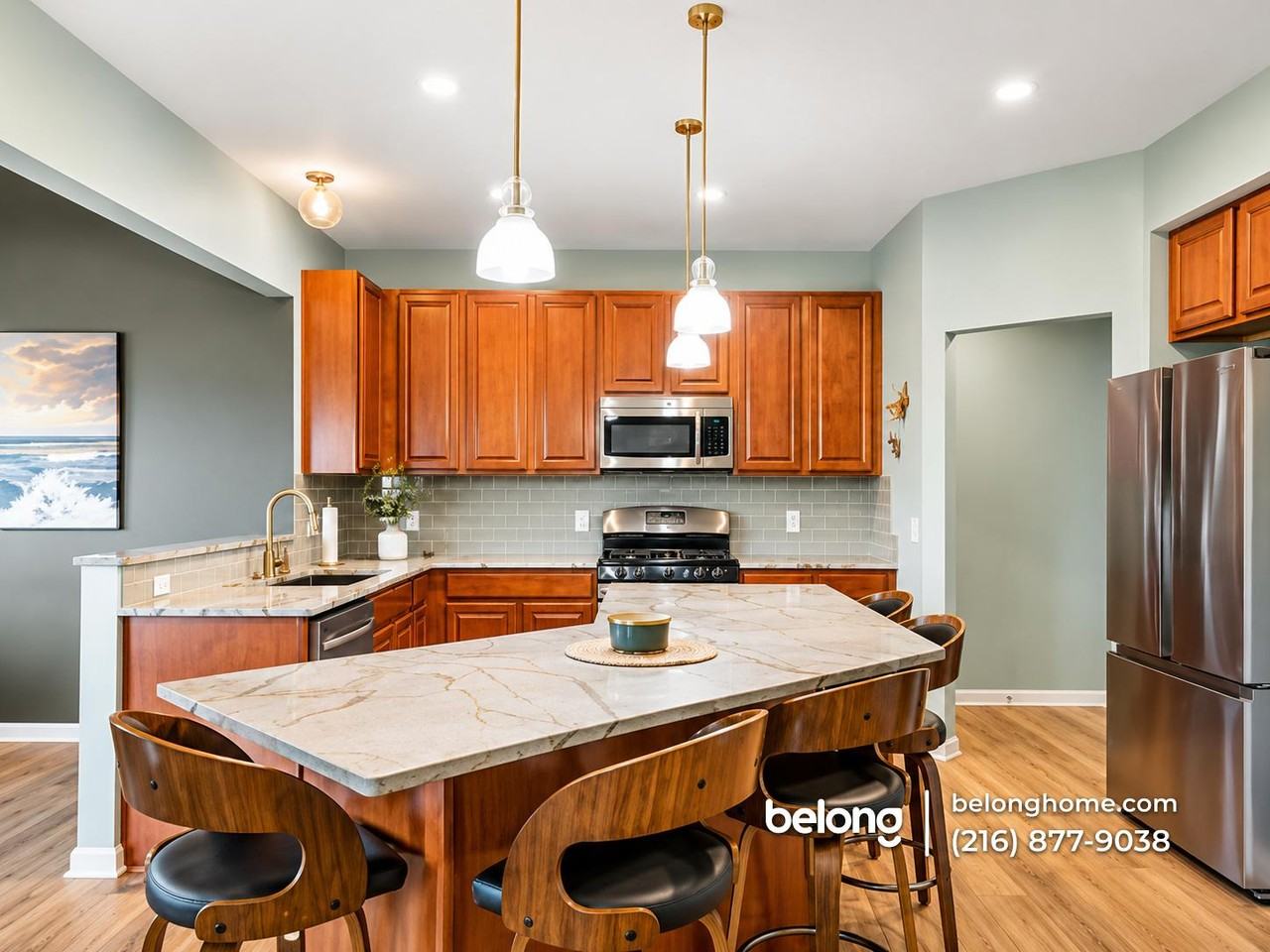 1500 Crescent Dr - Photo 3 of 11