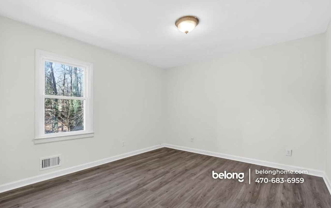 4703 N Springs Rd Nw #1 - Photo 5 of 12