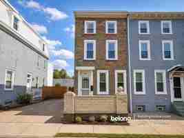 featured image of 27 E Meehan Ave