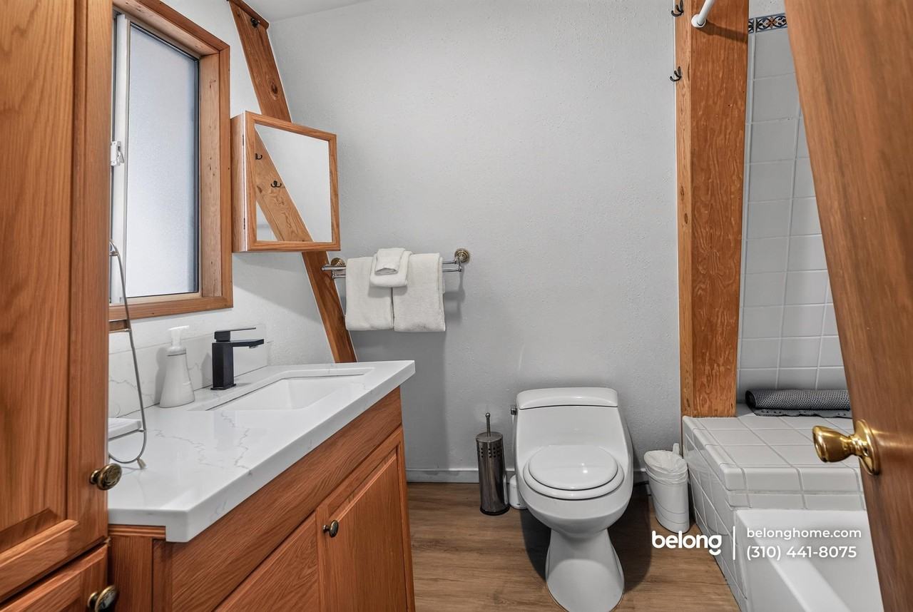 1295 Balsam Dr - Photo 2 of 20