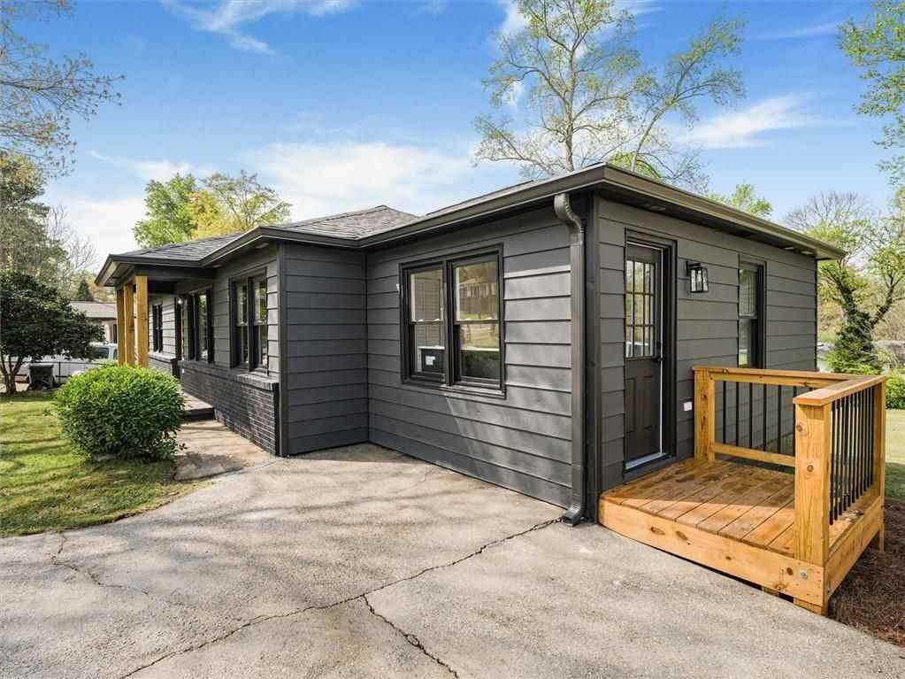 960 Pine Forest Dr Sw - Photo 3 of 37