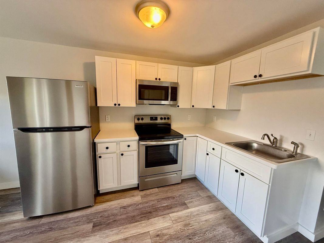 473 Maple St - Photo 7 of 15