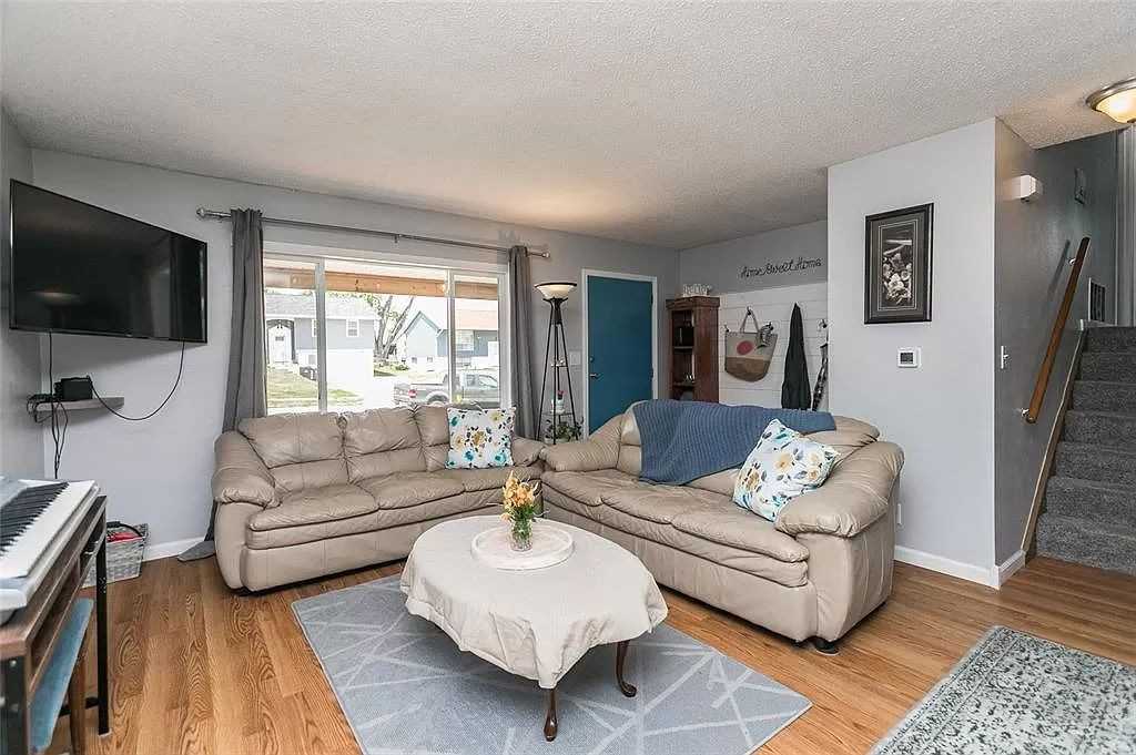 409 Norwick Rd Sw - Photo 3 of 4