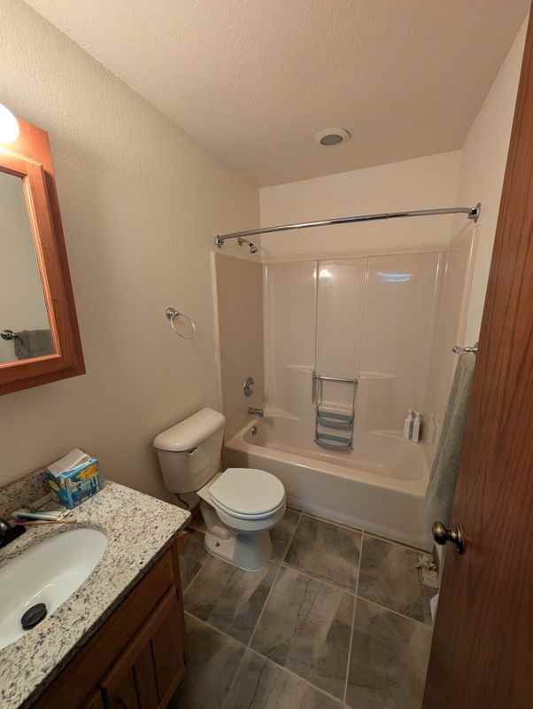 W167N11167 Queens Ct - Photo 2 of 9