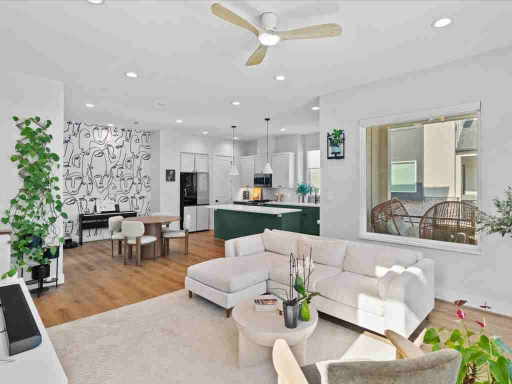 530 Janisch Rd - Photo 3 of 15