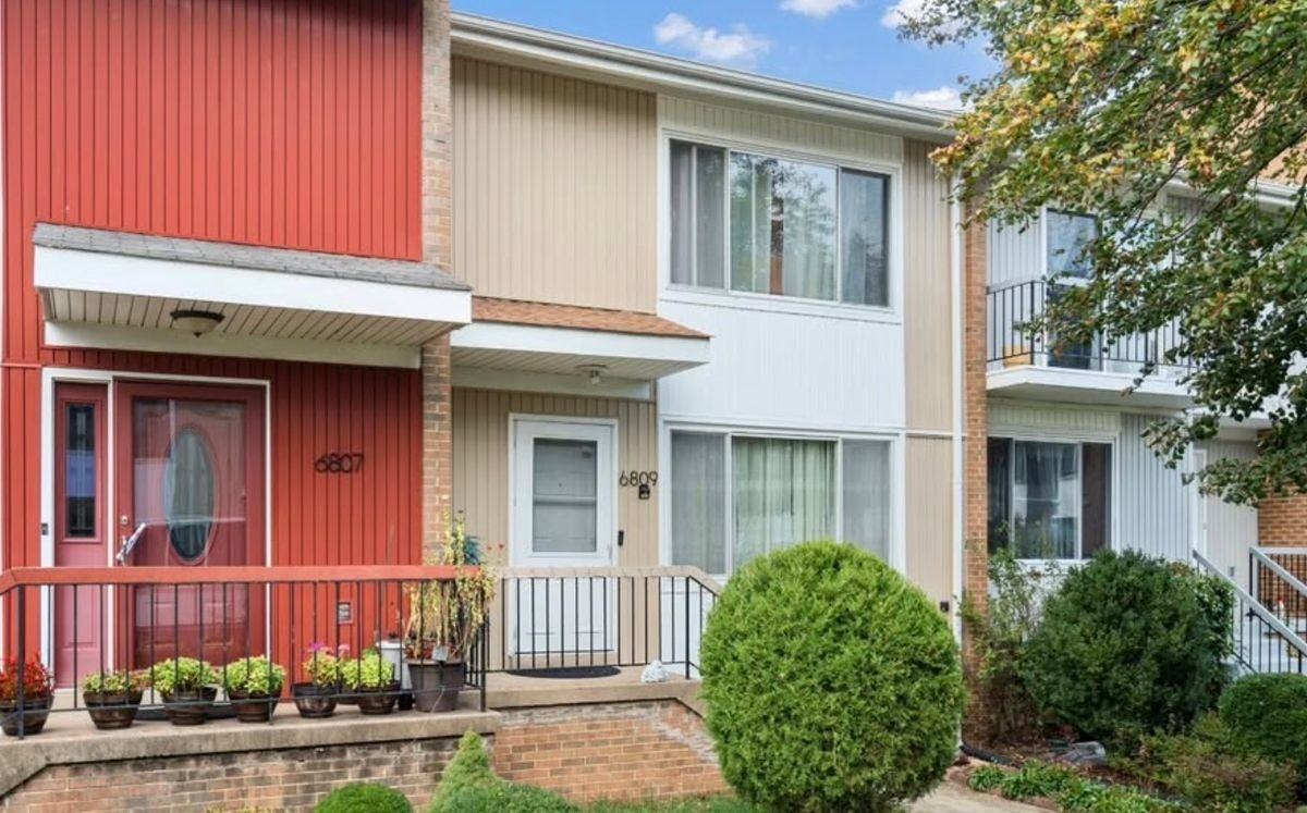 6809 Supreme Ct - Photo 2 of 22