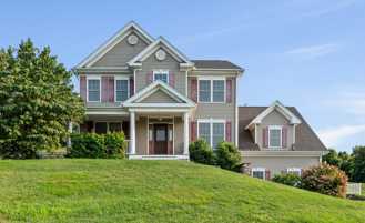 5 Rolling Hills Dr - Photo 1 of 1
