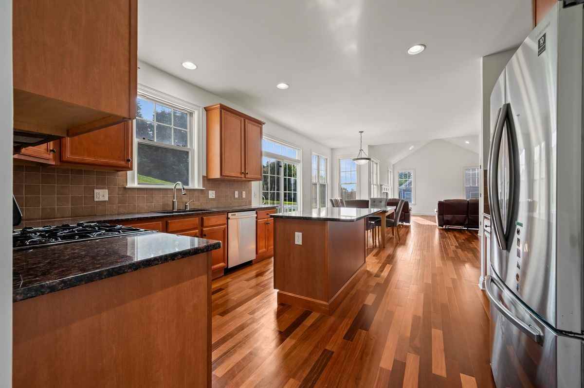 5 Rolling Hills Dr - Photo 3 of 3