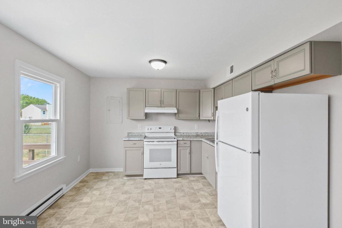 116 Pocono Pl - Photo 5 of 15