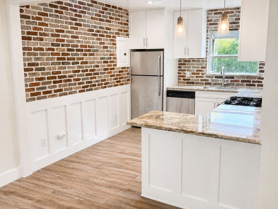 8912 Krueger St - Photo 2 of 8