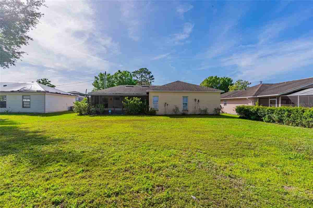 7 Tamiami Way - Photo 4 of 12