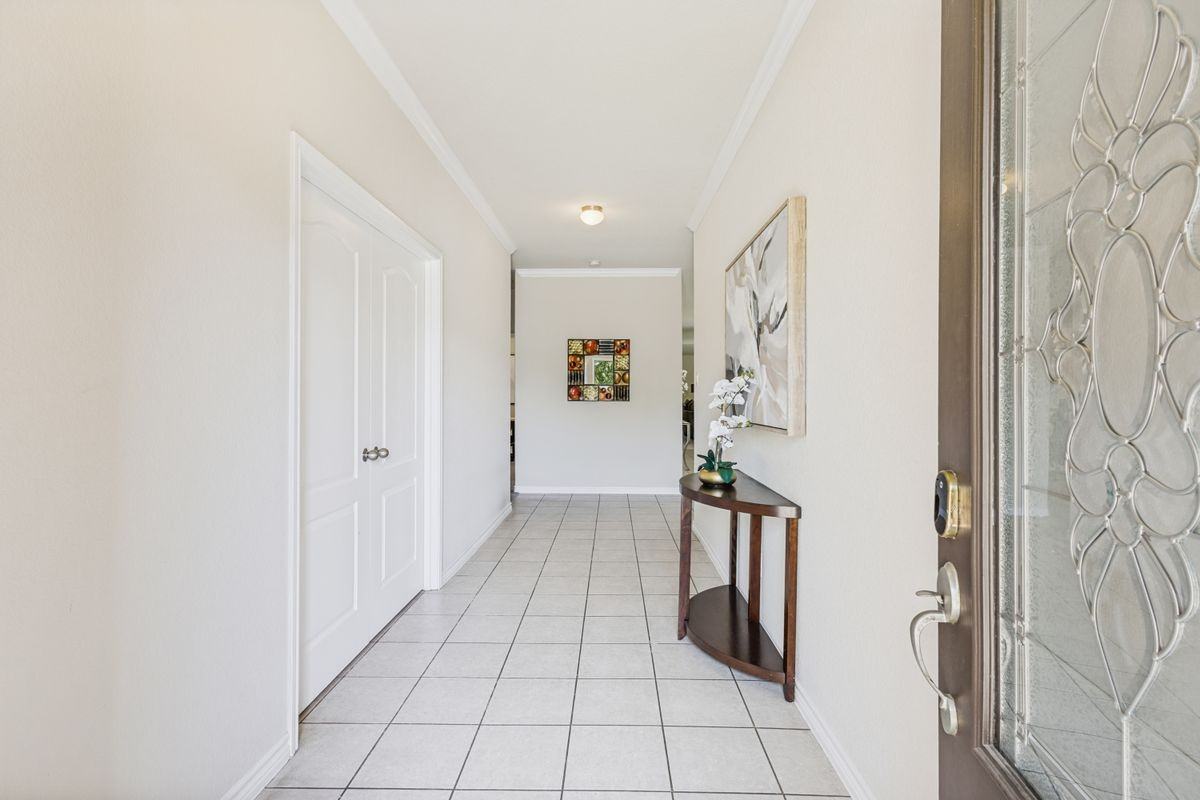 2213 Scott Creek Dr - Photo 3 of 25