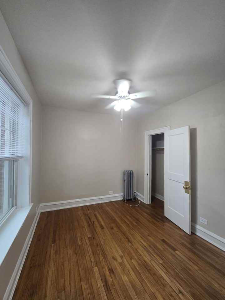 800 Seward St #1 - Photo 7 of 10