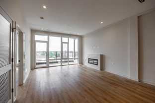 3207 N Narragansett Ave #407 - Photo 1 of 1