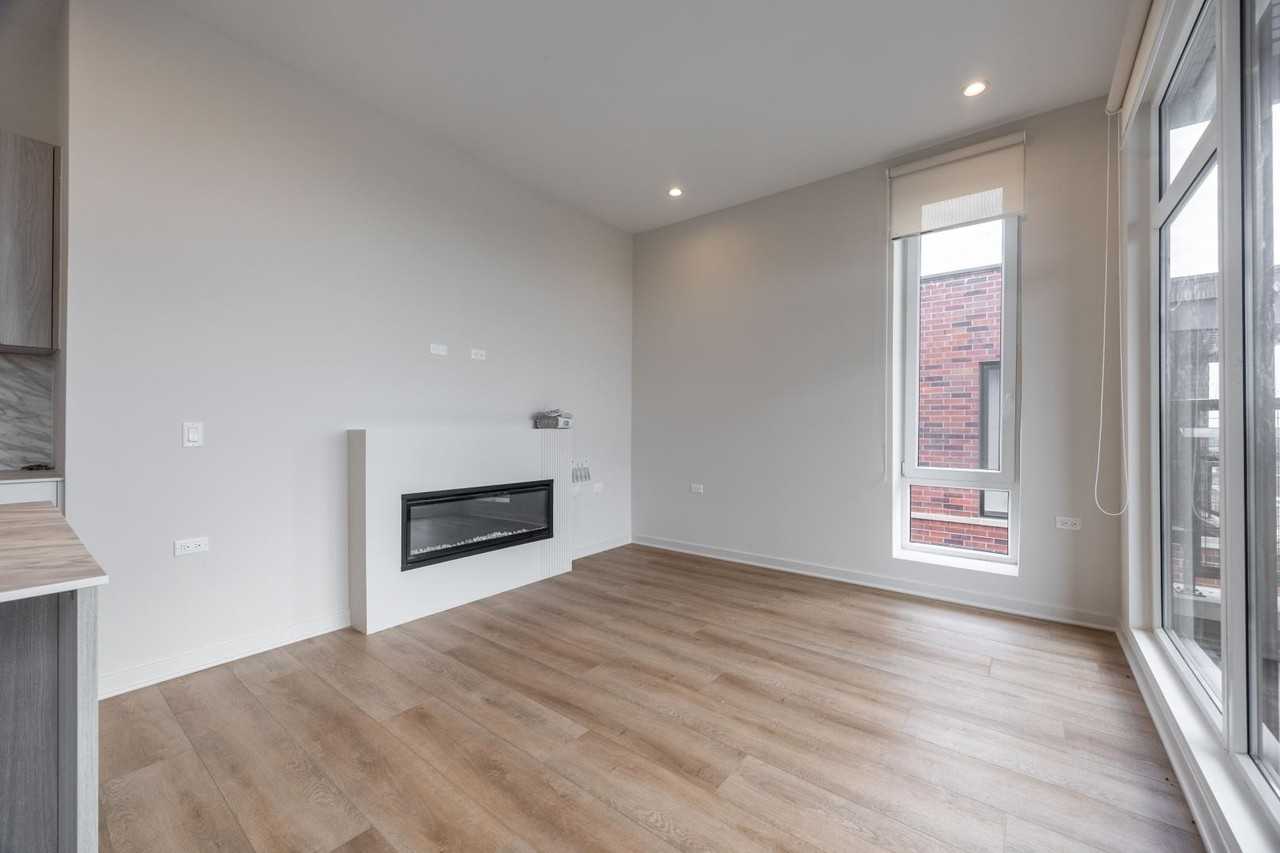 3207 N Narragansett Ave #408 - Photo 5 of 19