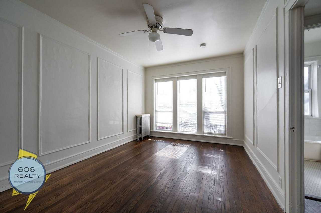 4901 N Christiana Ave #3 - Photo 3 of 12