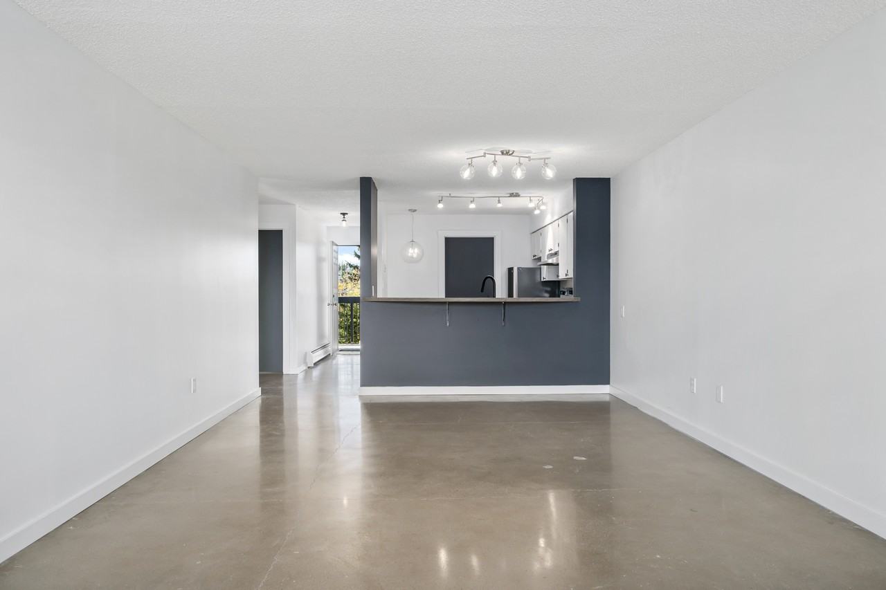 2315 15 St Sw - Photo 7 of 25