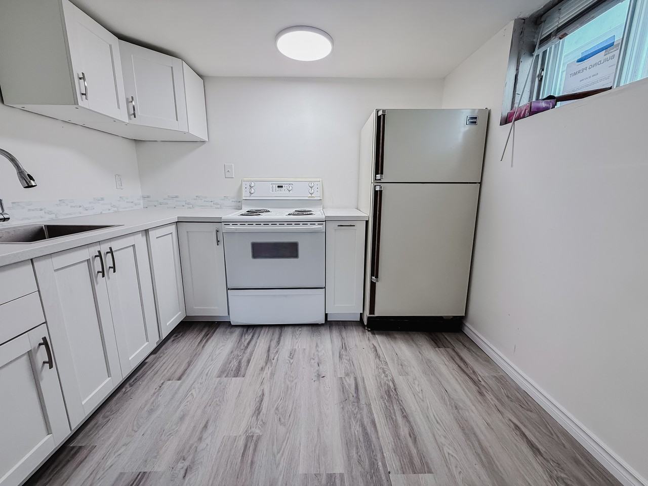 424 32 Ave Nw Lowr C - Photo 2 of 18