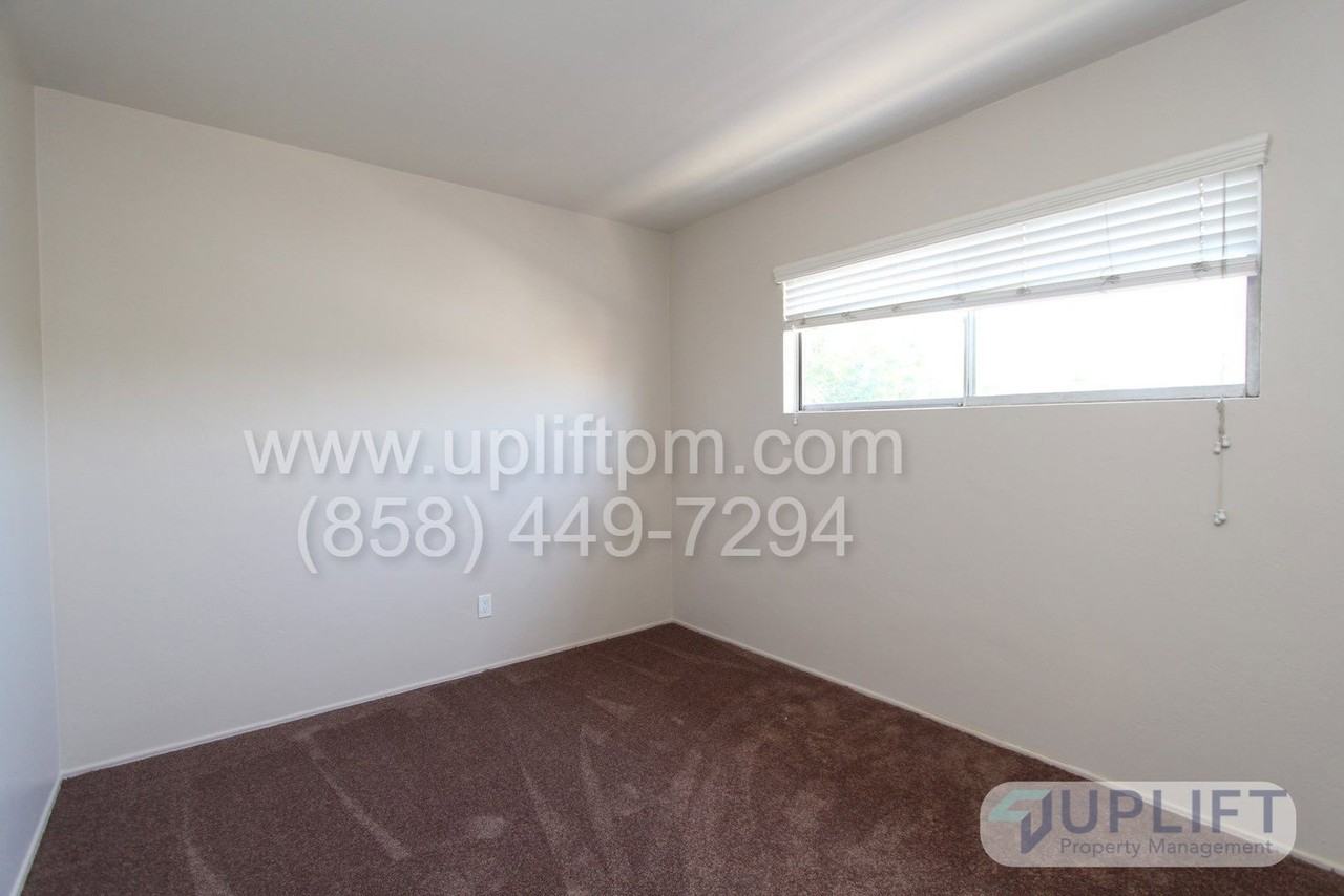4836 1/2 Art St - Photo 5 of 7