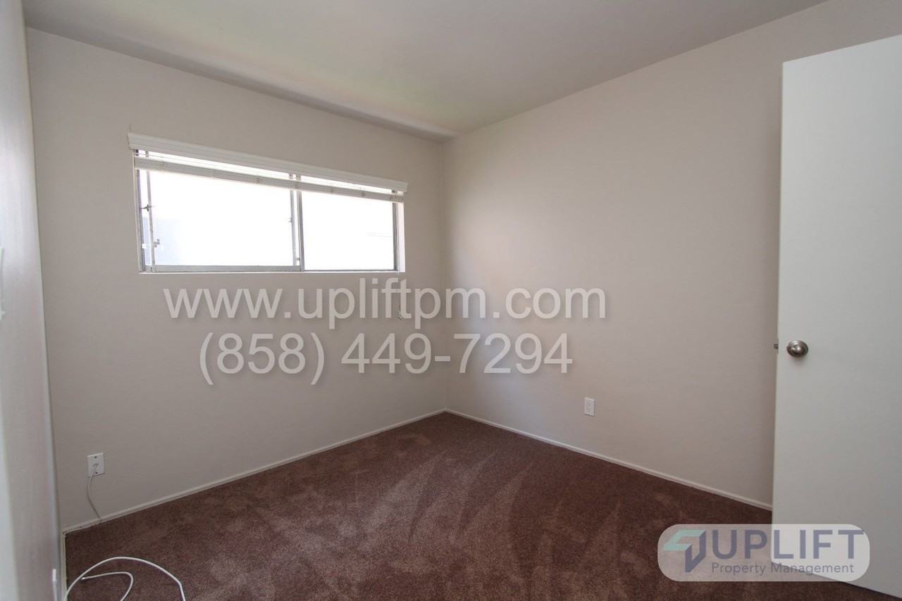 4836 1/2 Art St - Photo 6 of 7