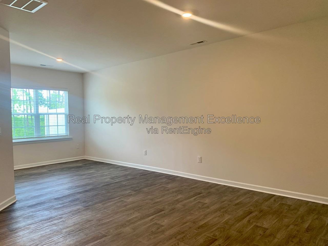 213 David Hill Dr - Photo 3 of 40