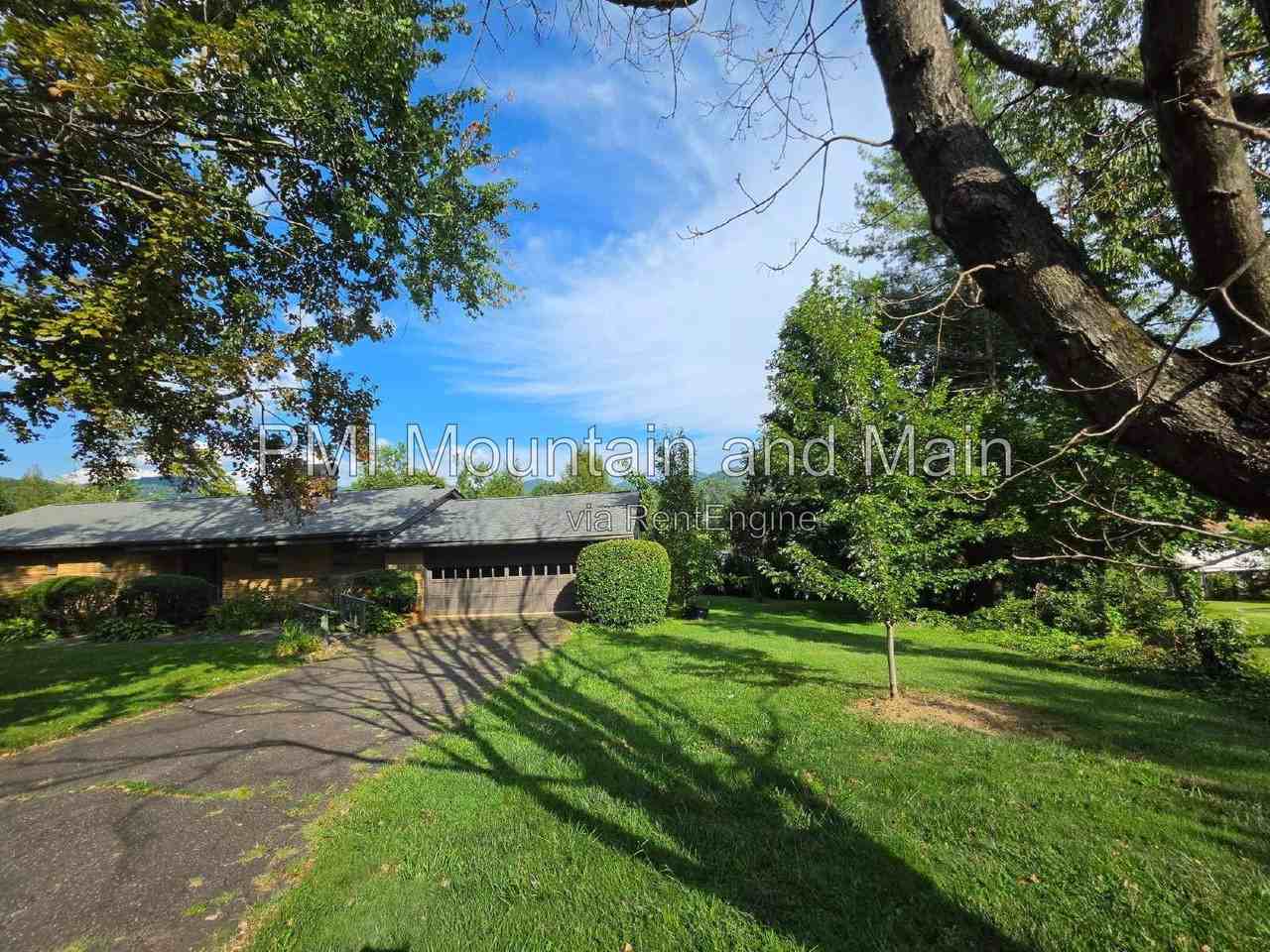 99 Marlborough Rd - Photo 3 of 50