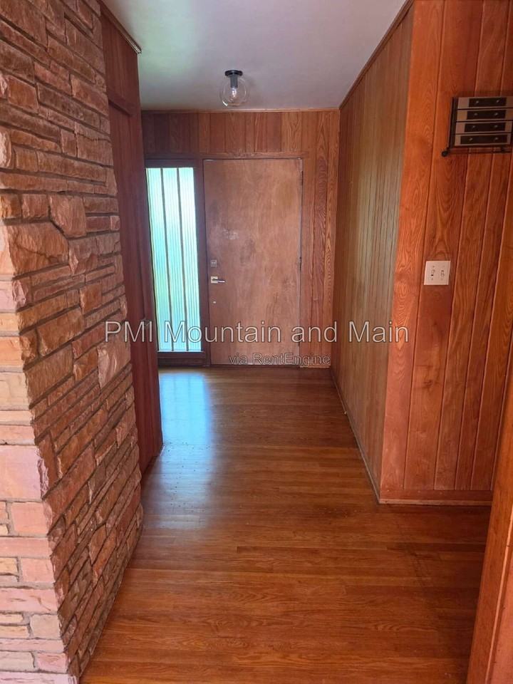 99 Marlborough Rd - Photo 4 of 50