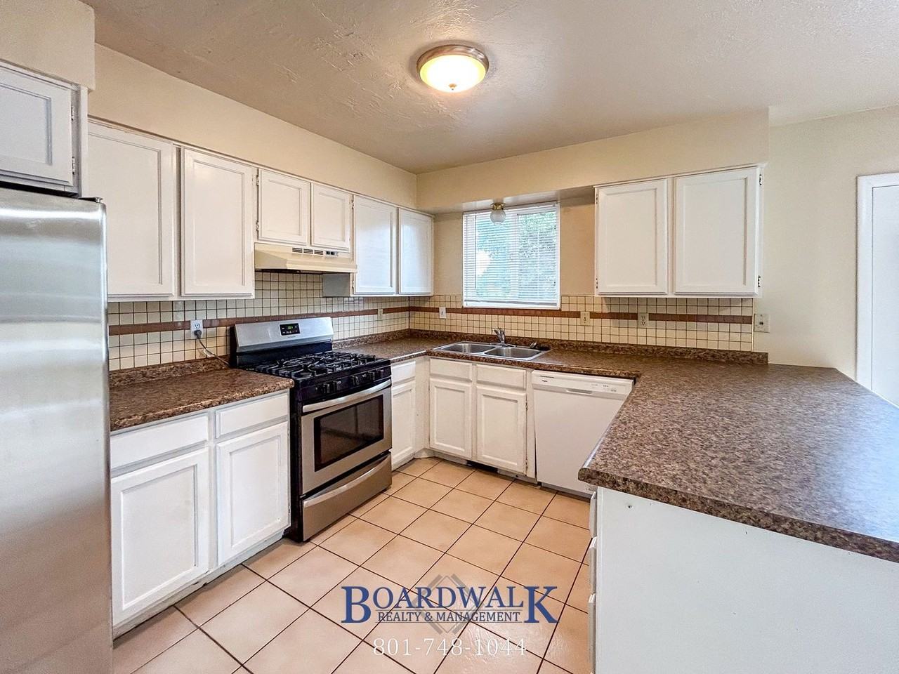2106 W Western Charm Dr - Photo 5 of 30