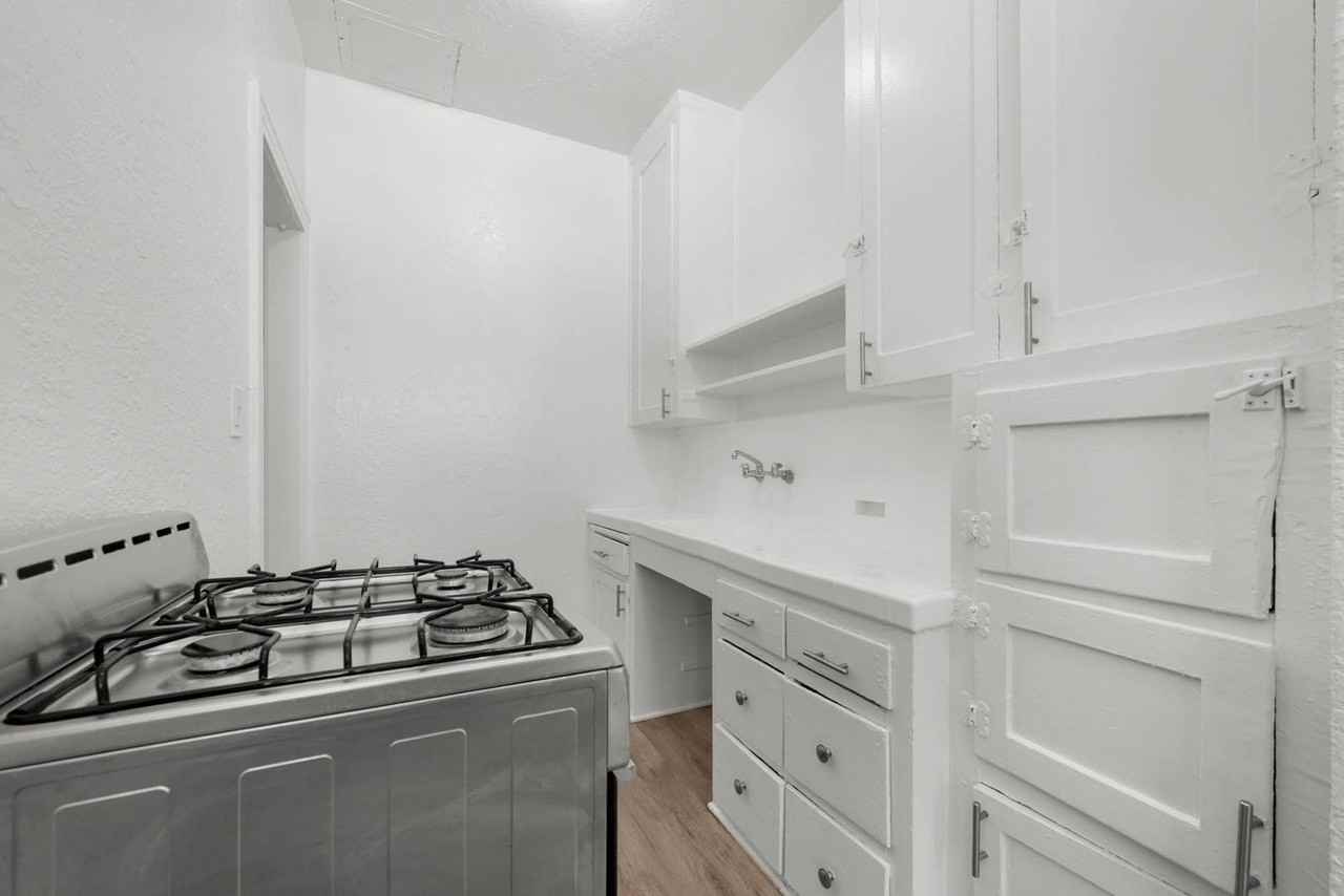4144 W Adams Blvd #21A - Photo 2 of 11
