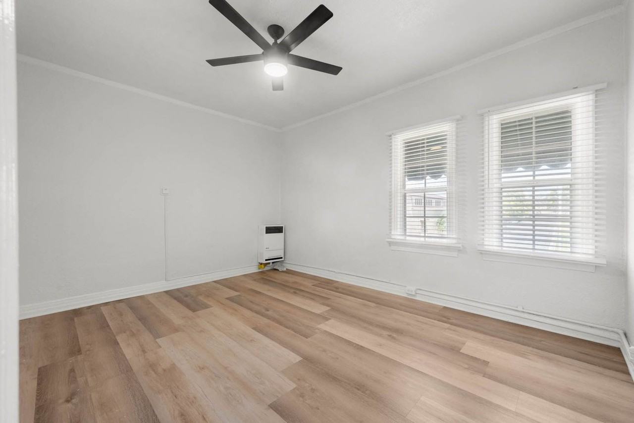 4144 W Adams Blvd #21A - Photo 7 of 11