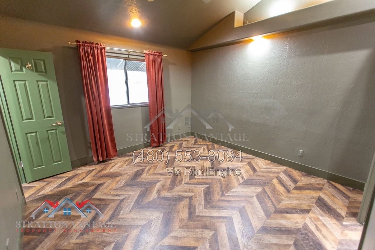 1110 E Campus Dr - Photo 4 of 50